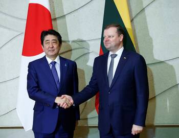 Shinzo Abe ir Saulius Skvernelis