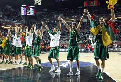 Istorija: 2010-aisiais pasaulio čempionato mažajame finale K. Kemzūros vadovaujama komanda 99:88 palaužė serbus. 