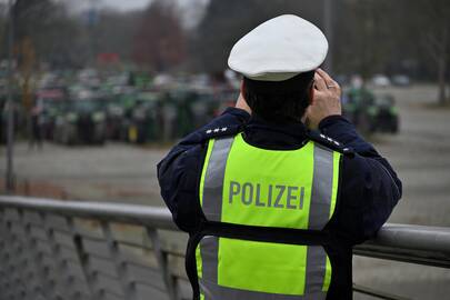 Vardai: trijų berniukų susilaukusi klaipėdiečių šeima tik per plauką nepateko į Vokietijos policijos areštinę. Pareigūnams įtarimų sukėlė kelionės dokumentai.