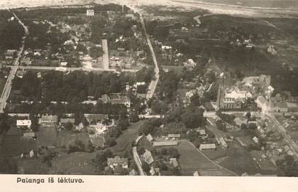 Palanga maždaug 1930 m. Vaizdas iš lėktuvo.