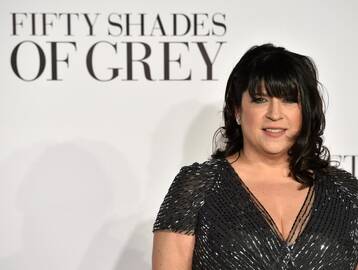  E.L. James