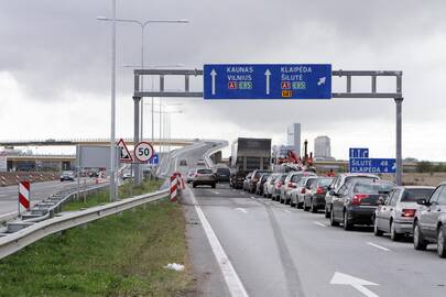 Prognozės: jau dabar pasigirsta nerimo balsų, kad ateityje Jakų žiedinėje sankryžoje gali prireikti dar ir kitų brangiai kainuosiančių pertvarkų.