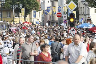 Parama: uostamiesčio bendrovės Klaipėdą garsinančiai Jūros šventei šiemet skyrė apie 700 tūkst. litų paramą.