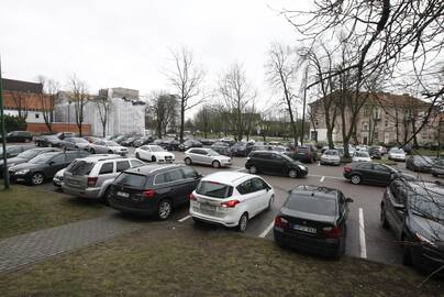 Vieta: daugiaaukštį garažą planuota statyti Bangų gatvės pradžioje esančioje automobilių stovėjimo aikštelėje.