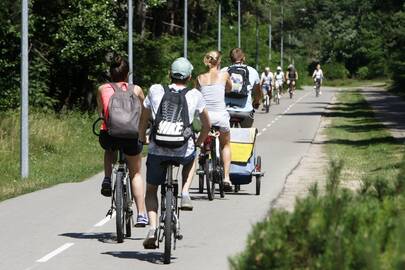 Saugumas: remiantis statistika, dviratininkai, papuolę į eismo įvykį, susižeidžia rečiau nei elektrinių paspirtukų vairuotojai.