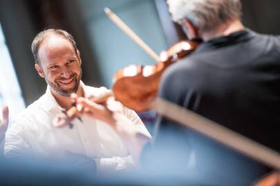 Dirigentas: „Klaipėdos muzikos pavasario“ festivalio koncerte „Šveicariškos jungtys“ diriguos maestro C. Knüselis.