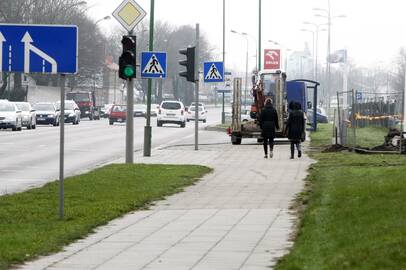 Trasa: ateityje numatoma sutvarkyti šiuo metu chaotišką dviračių taką nuo Baltijos prospekto ir Minijos gatvės sankirtos iki Naujosios Uosto gatvės pabaigos.