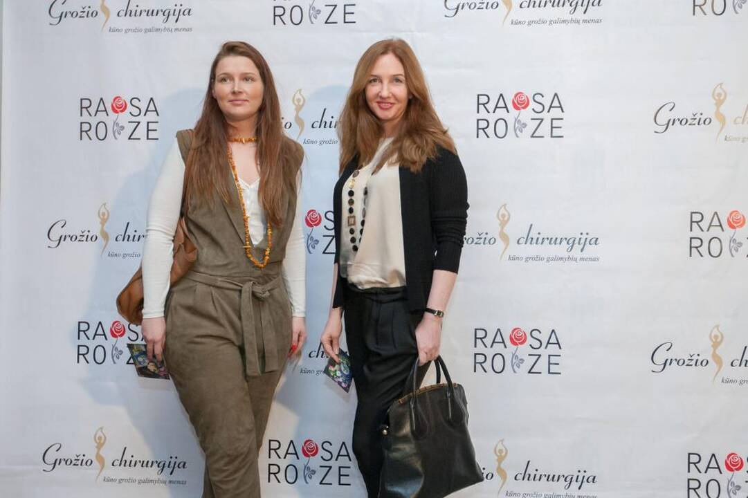 Rankinių kolekcijos „Aukso dulkės. Laiškai“ pristatymas