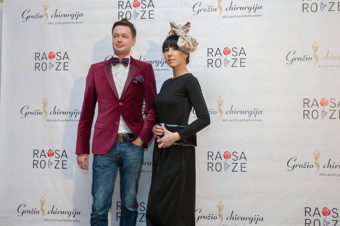 Rankinių kolekcijos „Aukso dulkės. Laiškai“ pristatymas