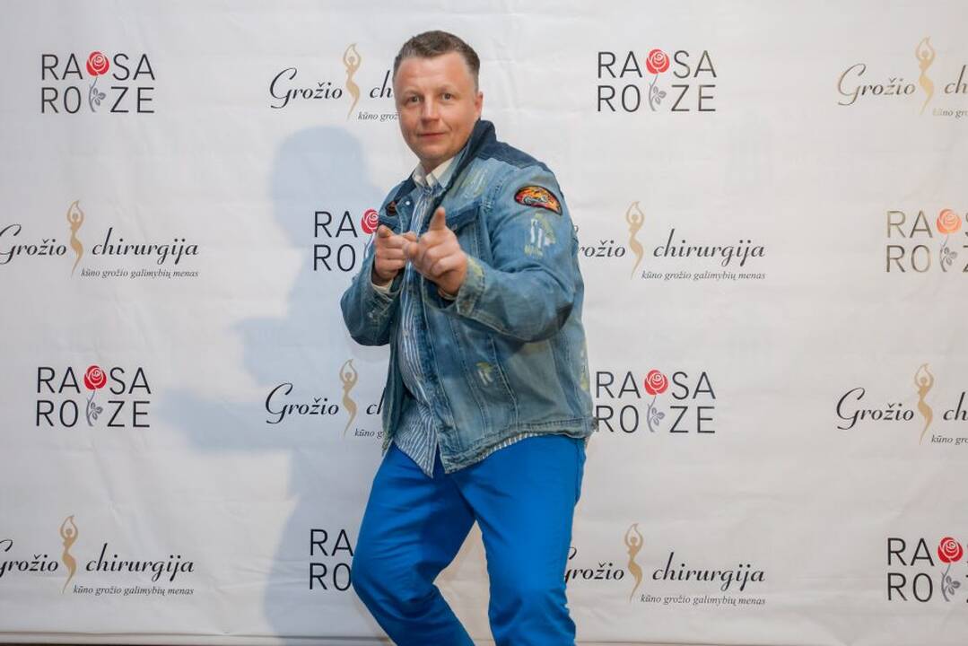 Rankinių kolekcijos „Aukso dulkės. Laiškai“ pristatymas