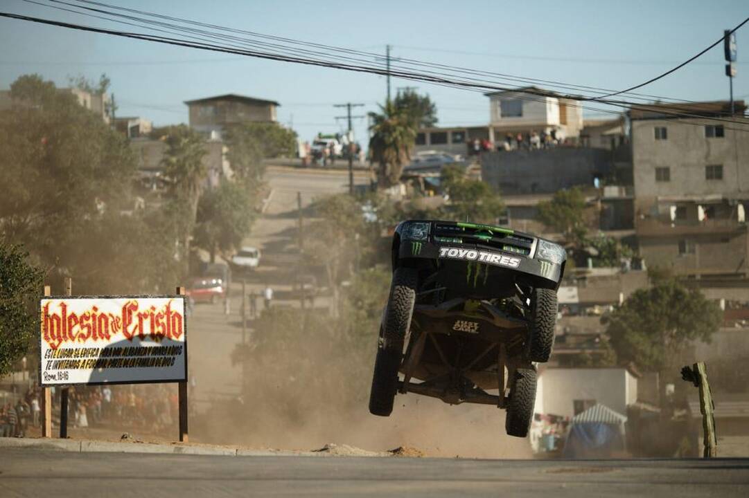 Trophy Truck