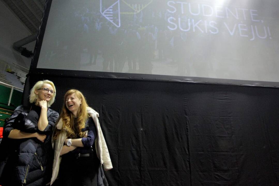 Studentiškas tautinių šokių festivalis „Ei, studente, sukis vėju!“