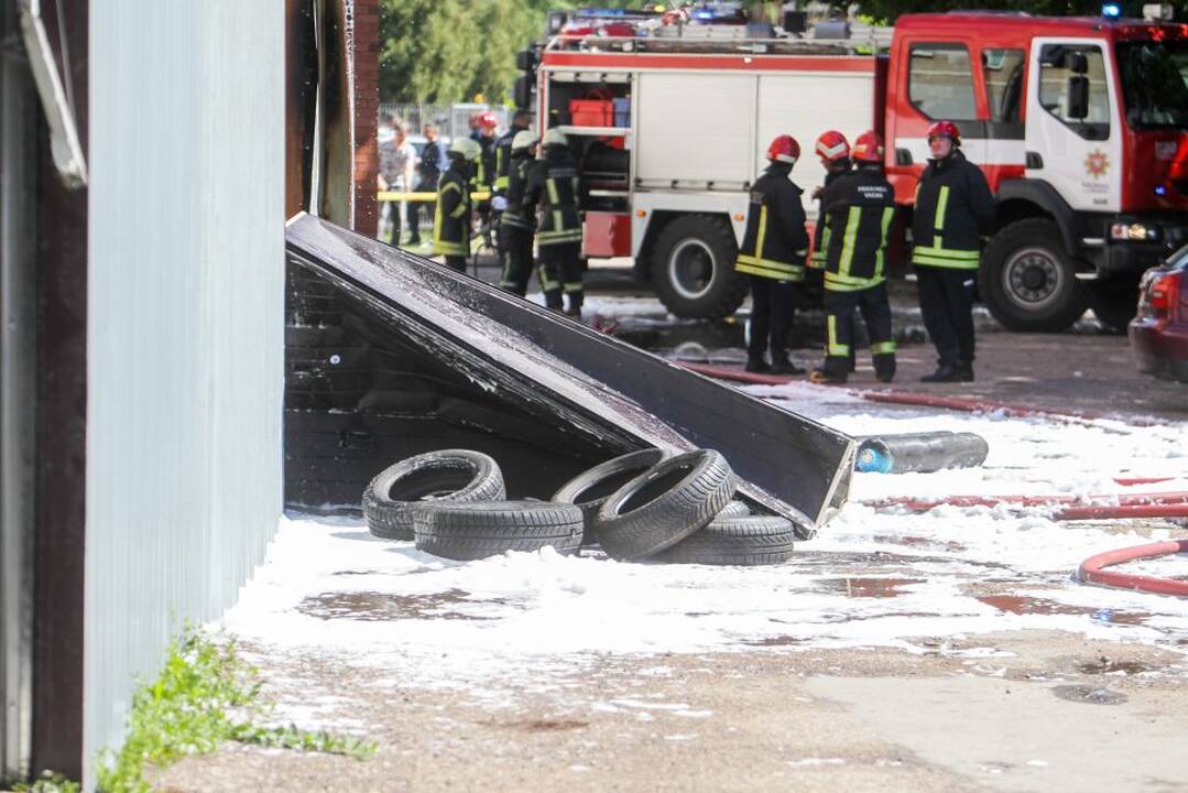 Gaisras ir dujų nuotekis Vilijampolėje