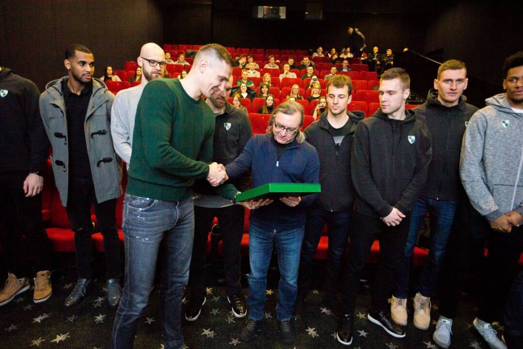  „Žalgirio“ krepšininkai apsilankė kine