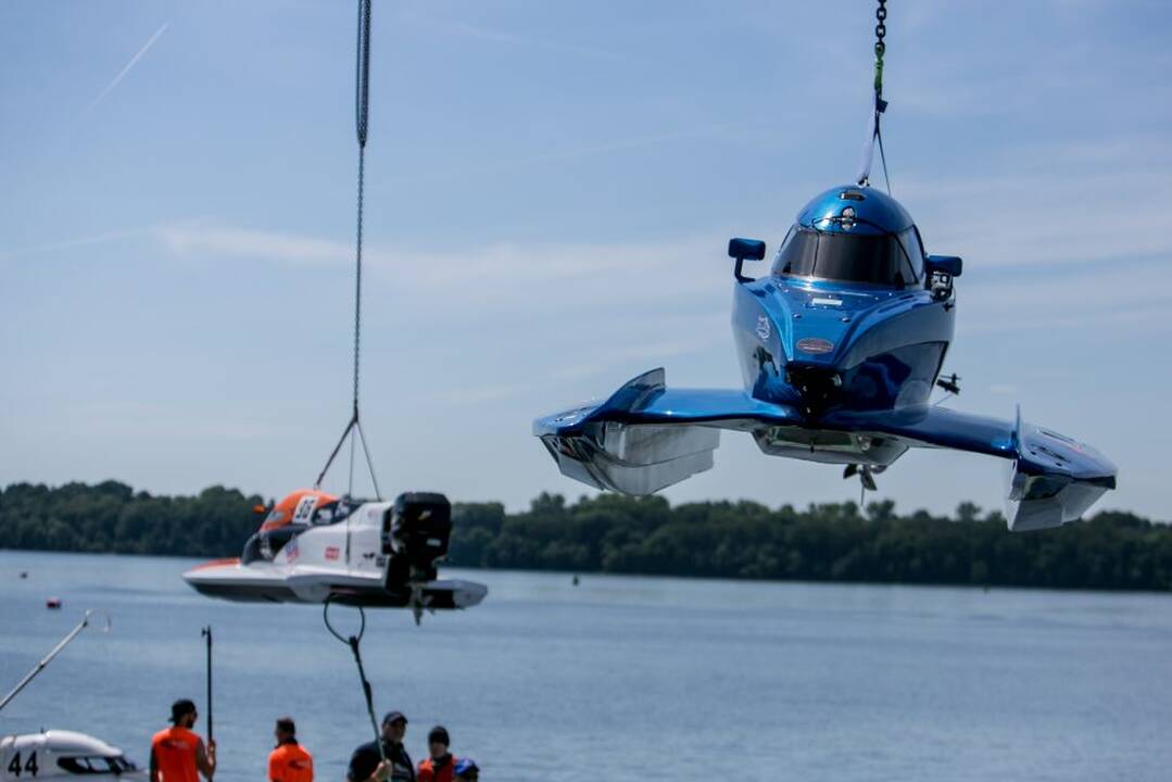 F2 vandens formulių lenktynės