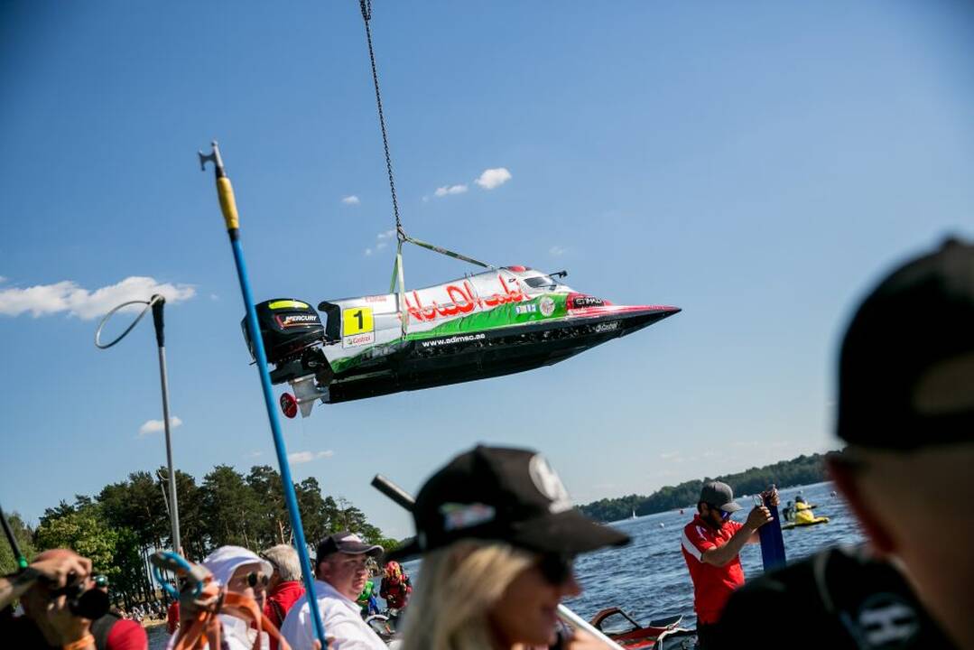 F2 vandens formulių lenktynės