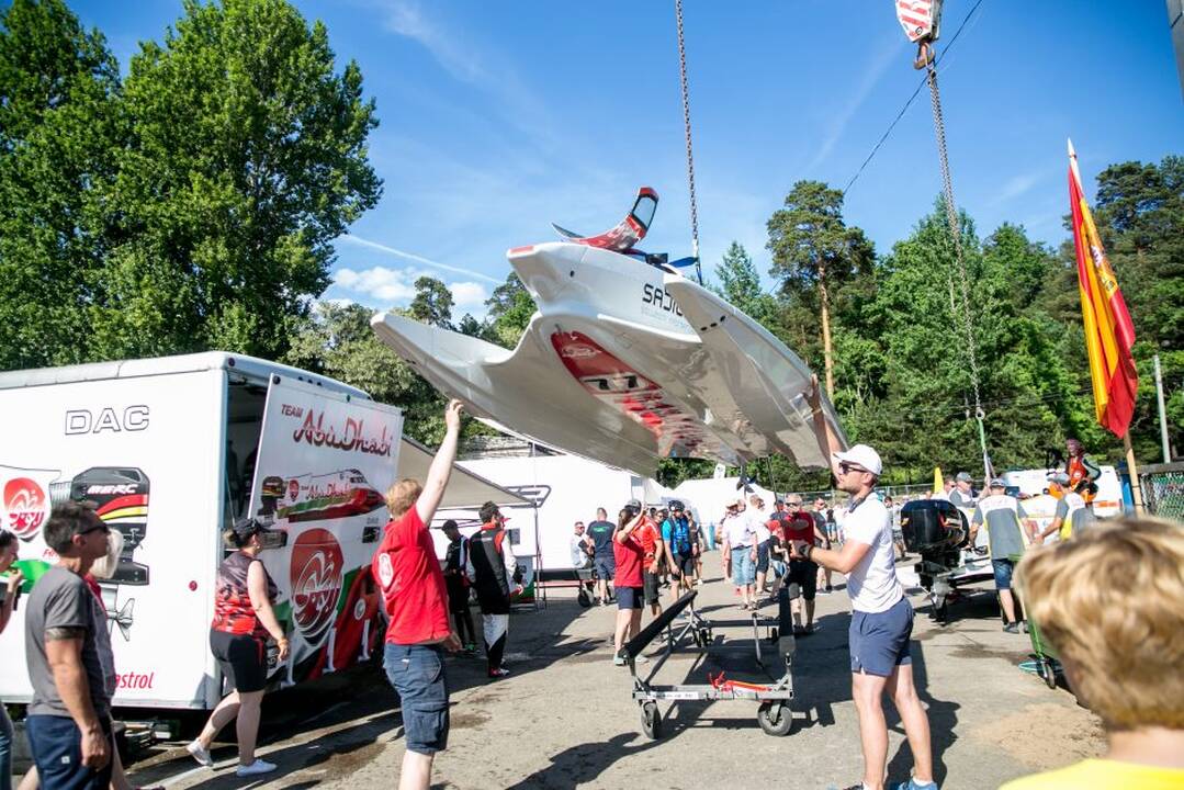 F2 vandens formulių lenktynės