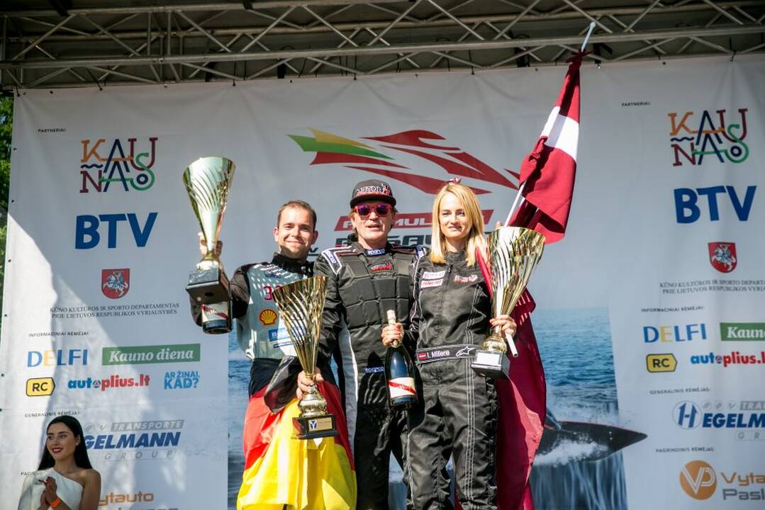F2 vandens formulių lenktynės