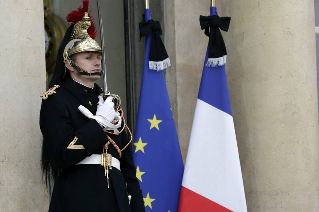 Pasaulis gedi „Charlie Hebdo“ aukų