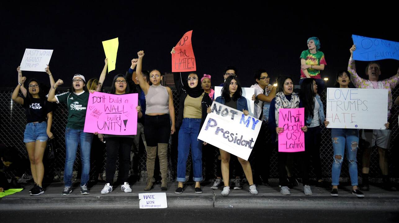 Amerikoje – masiniai protestai prieš D. Trumpą 