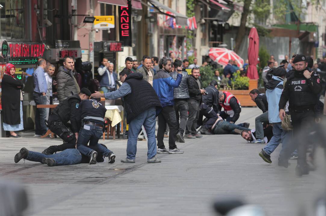 Tarptautinės darbo dienos protestai pasaulyje