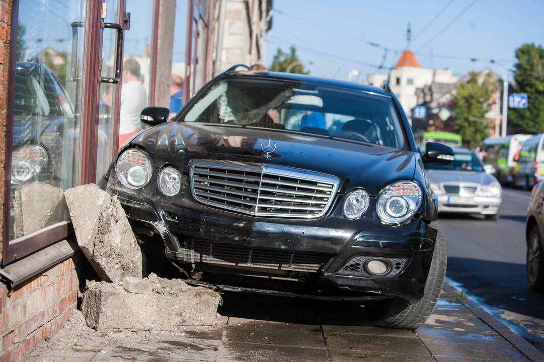 Avarija Šv. Gertrūdos gatvėje