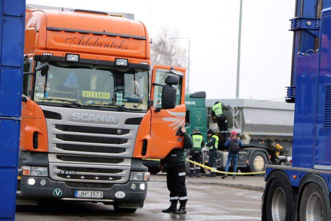 Muitinės ir policijos reidas