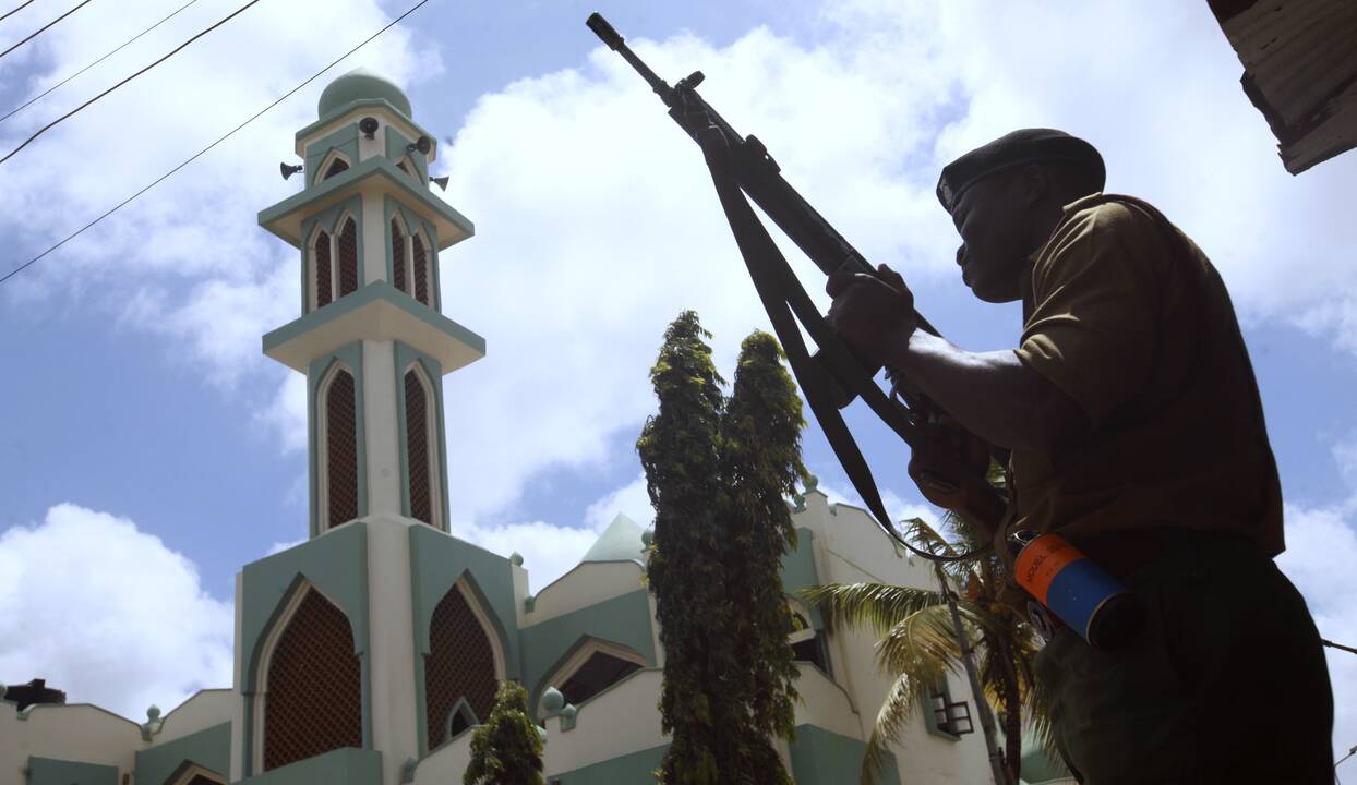 Užsienio pajėgos atakavo Somalio islamistų bazę