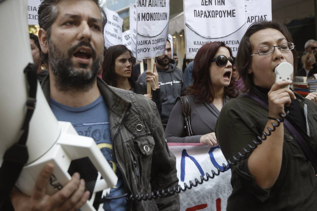 Graikai protestuoja dėl papildomos darbo dienos