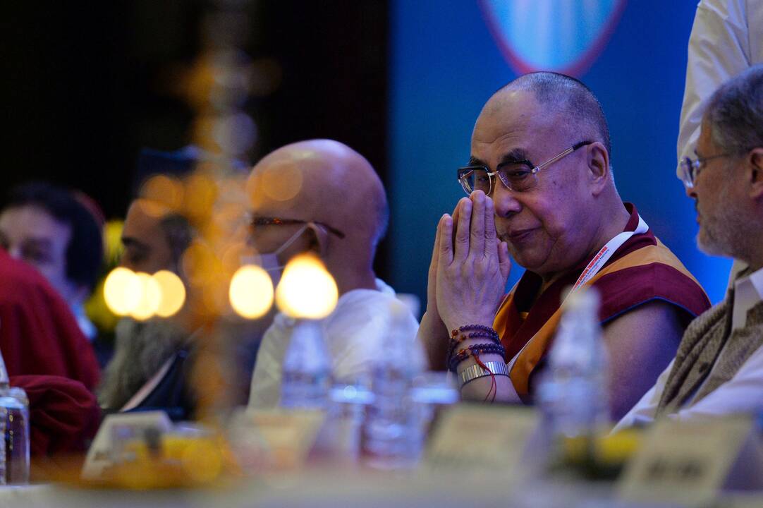 Dalai Lama neformaliai derasi dėl apsilankymo Tibete