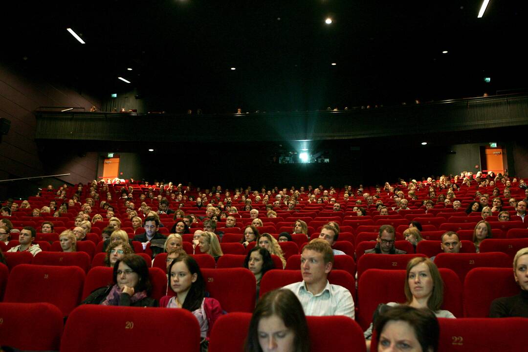 Konkurencijos taryba atliks papildomą tyrimą dėl kino teatrų susitarimų