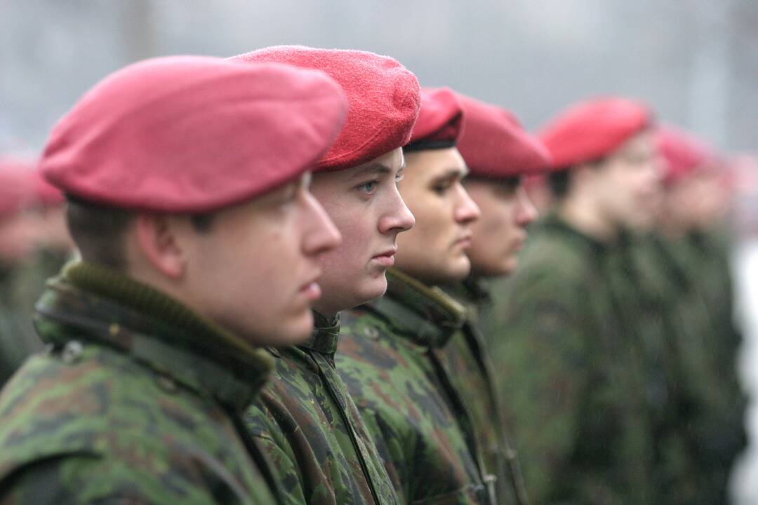 Rukloje per konfliktą tarp karių nukentėjo vaikinas