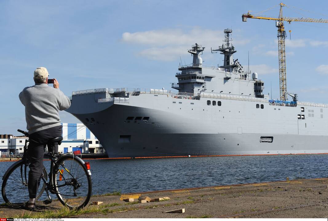 Ukraina: Prancūzija turi rasti būdą neperduoti Rusijai karo laivų