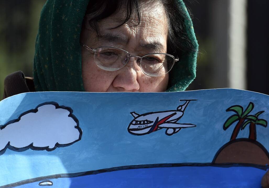 Rasta „Malaysia Airlines“ servetėlė gali būti nesusijusi su dingusiu MH370 laineriu