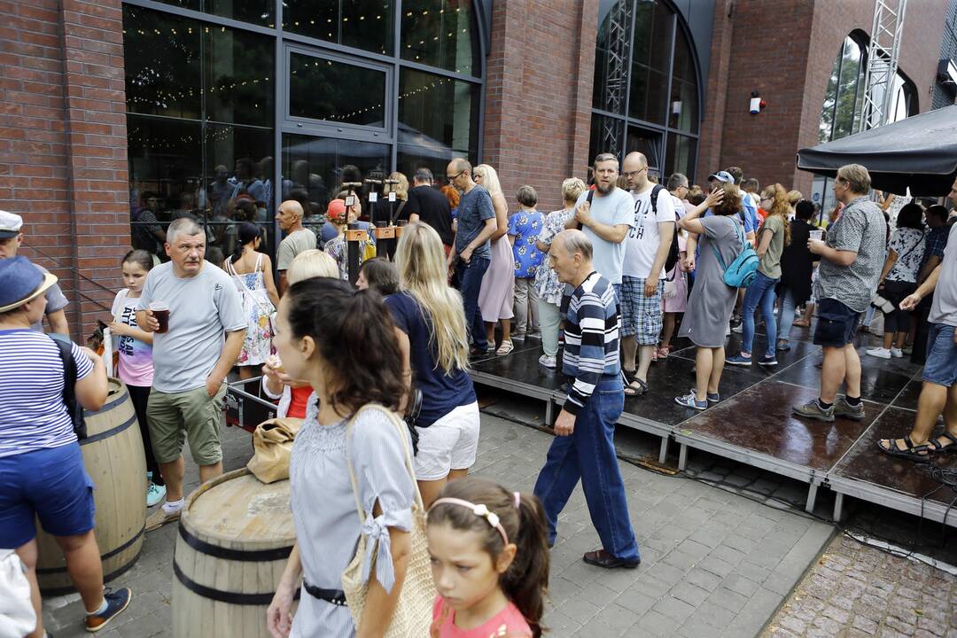 Būgnininkų grupės "Daigen-gumi" pasirodymas