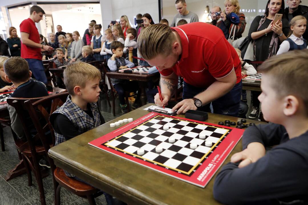 Šaškių turnyras mero taurei laimėti