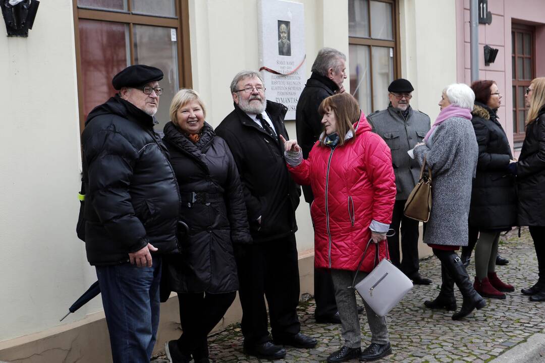 Atidengta atminimo lenta Rymantui Černiauskui