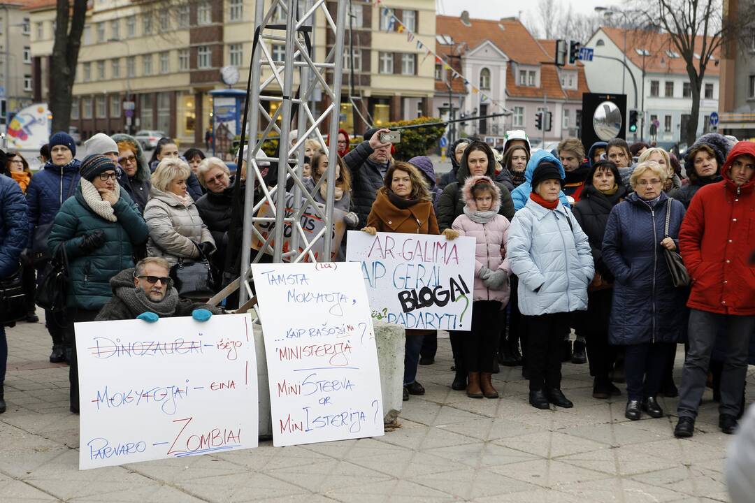 Mokytojų mitingas Klaipėdoje