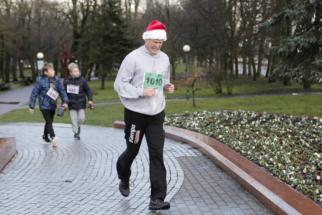 Bėgimas "Padovanok senjorams Kalėdas"