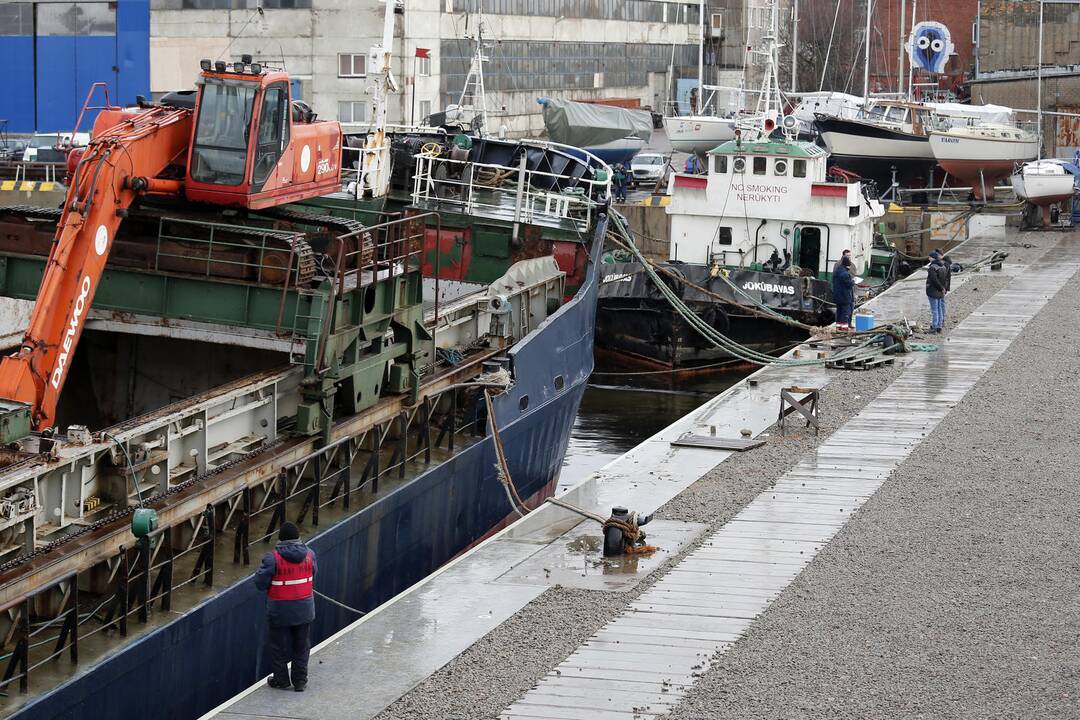 Uosto akvatorijoje užfiksuoti teršalai