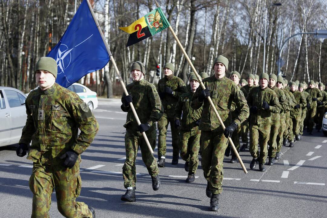 Karių bėgimas NATO dienai