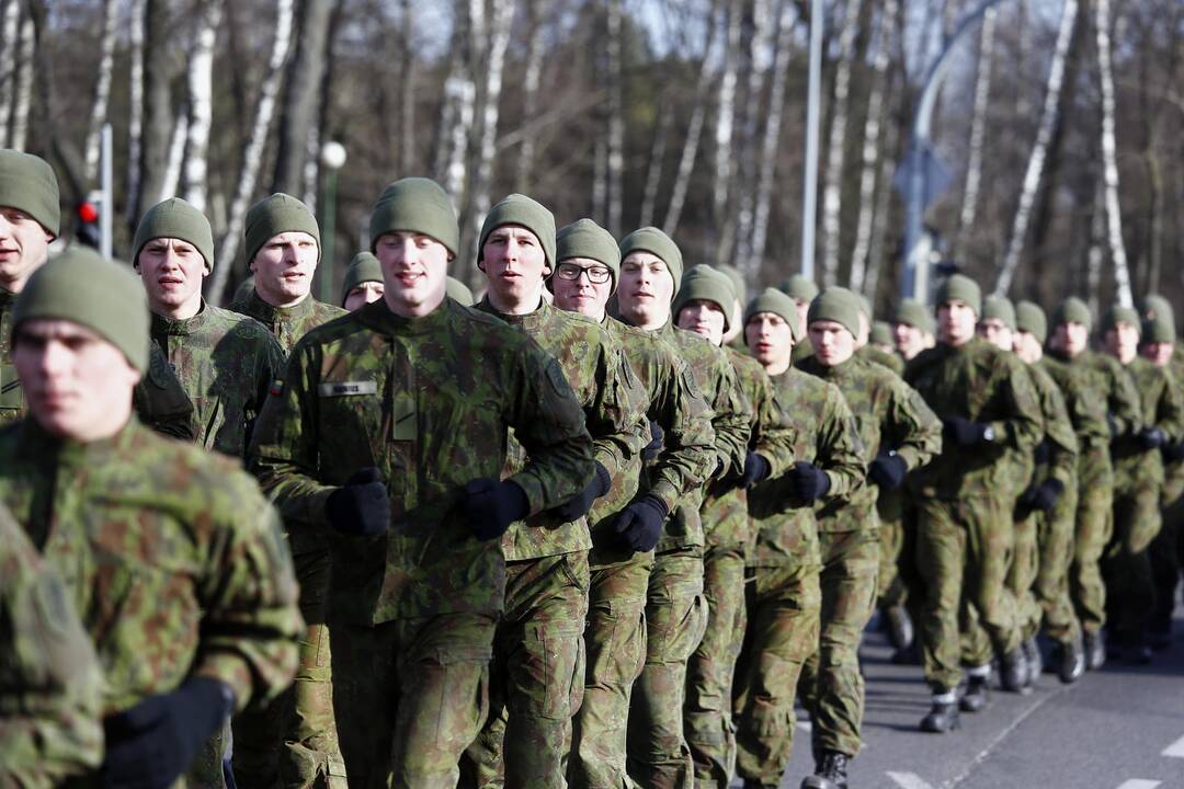 Karių bėgimas NATO dienai