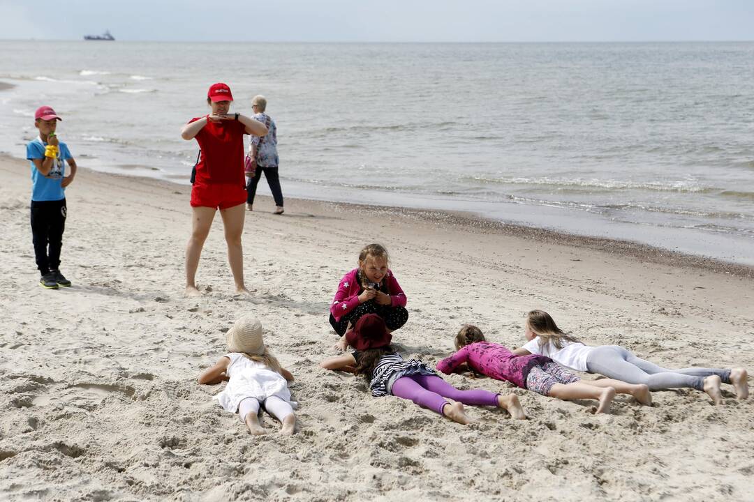 Gelbėtojai mokė vaikus