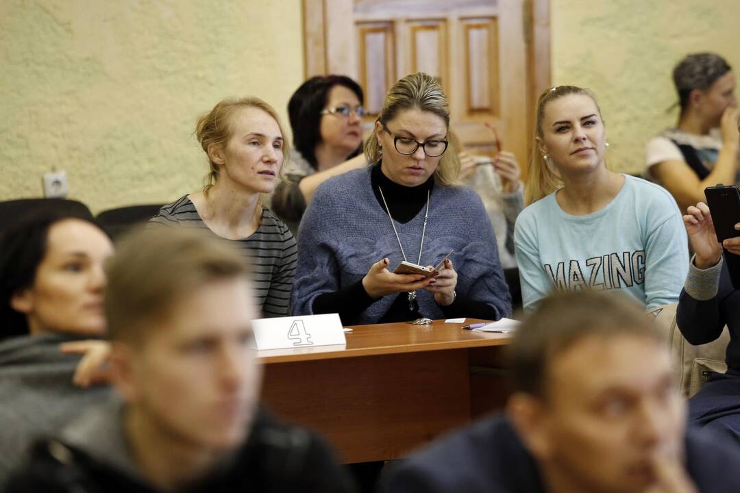 Moksleiviai gilino žinias apie E.Galvanauską