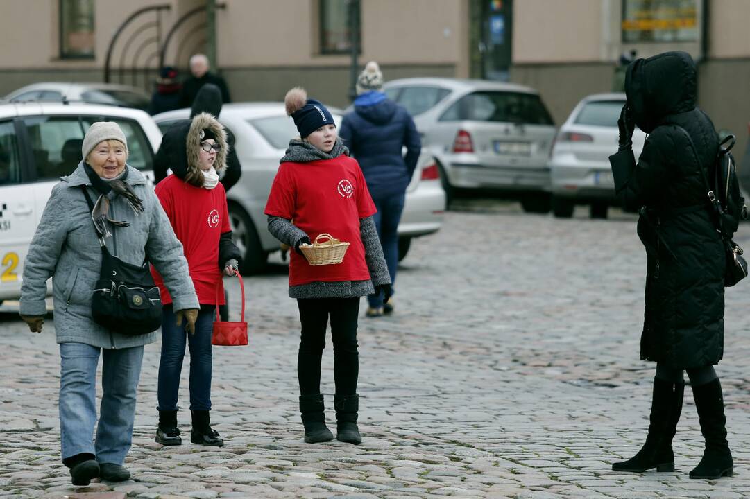 Maltiečių sriuba teatro aikštėje