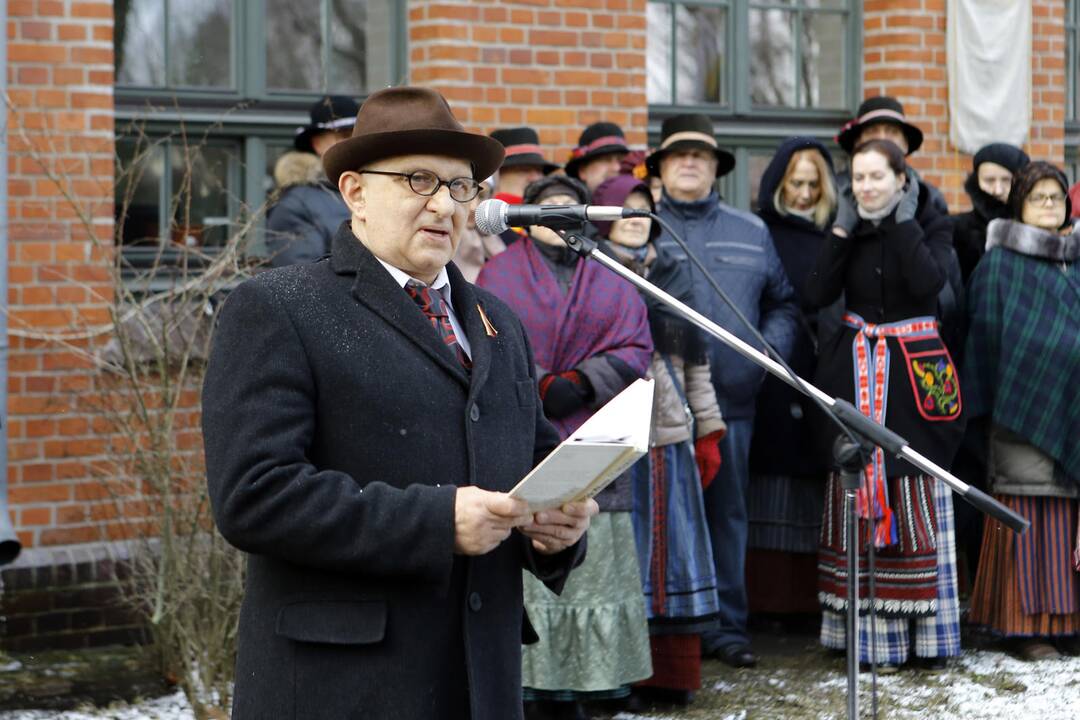 Atidengta atminimo lenta A.Ramanauskui-Vanagui