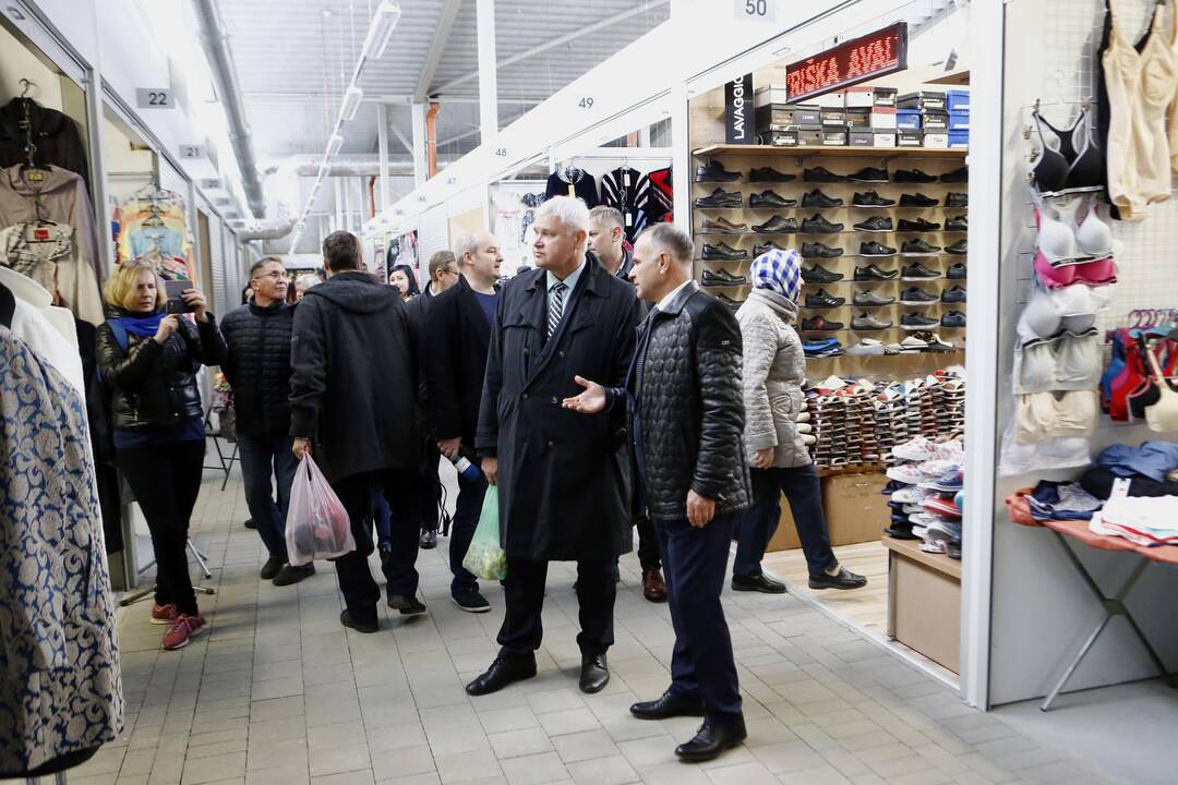 Meras apžiūrėjo Naująjį turgų