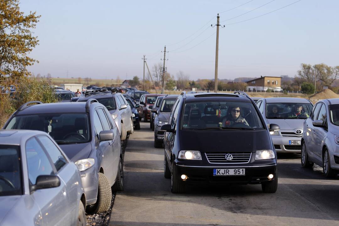 Lėbartų kapinės Lapkričio 1-ąją