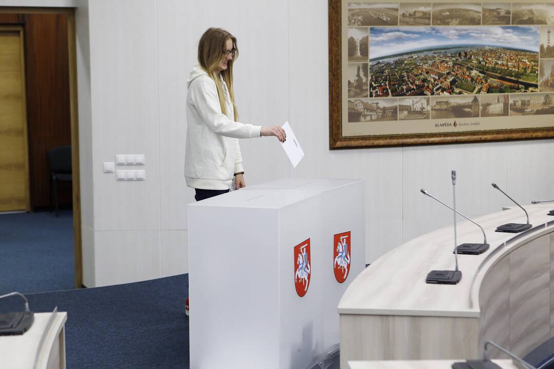 Išankstinis balsavimas antrajame prezidento rinkimų ture