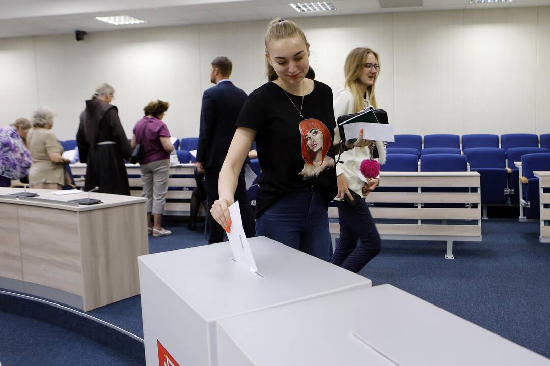Išankstinis balsavimas antrajame prezidento rinkimų ture